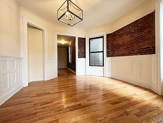 2nd image of 139 W 116th St APT 6