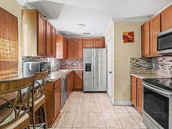 5th image of 5110 Andrews St
