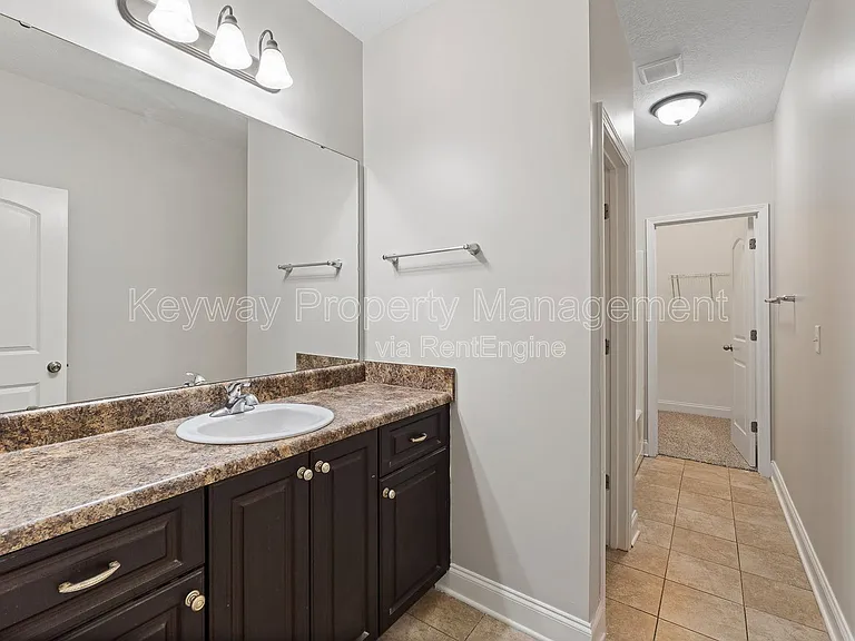 366 Bowen Fls — Photo 14
