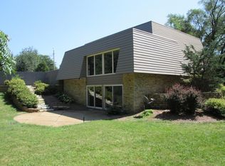 2011 Eastwood Ave, Janesville, WI 53545