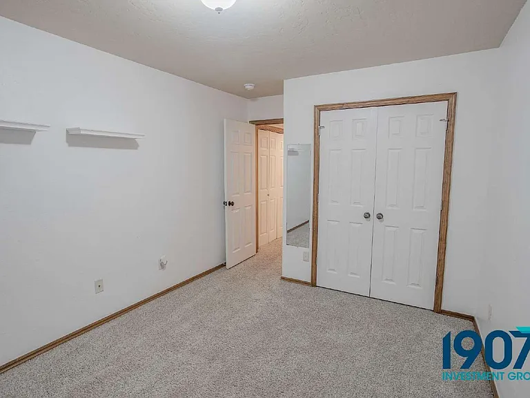 2508 Tyler Ln — Photo 13