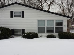 16525 Hermitage Ave, Markham, IL 60428