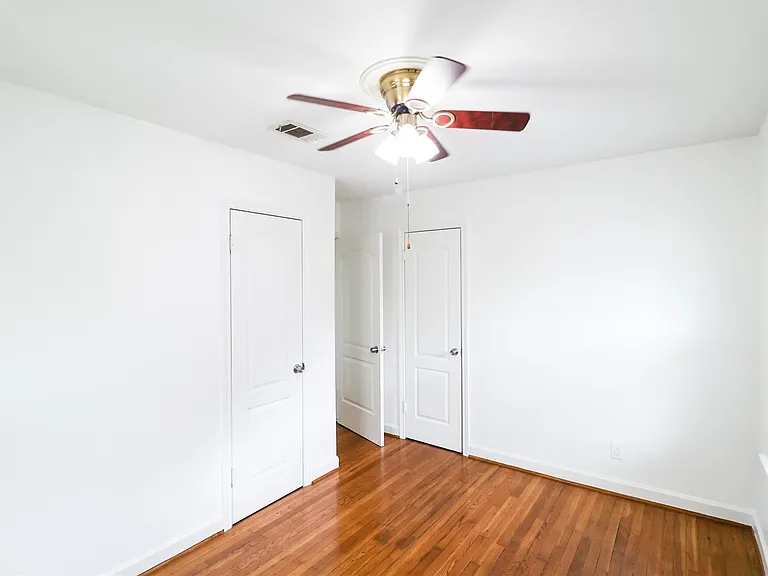 4513 Nina Lee Ln — Photo 8