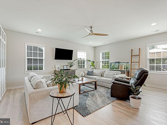 2nd image of 11602 Robin Woods Cir