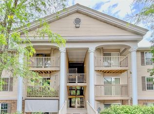 725 Ridgeside Dr APT K, Ballwin, MO 63021