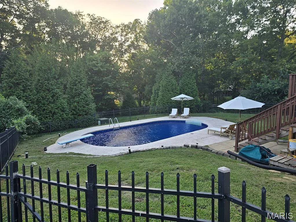 4 bed, 4.0 bath, 2919 sqft, $3,000 — Photo 3