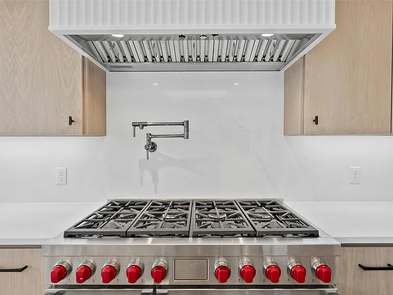 806 Sunfish St — Photo 11