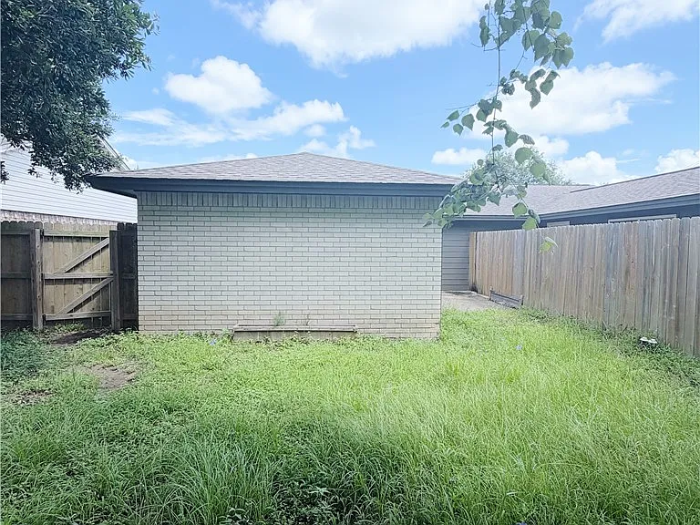 1207 Airline Dr — Photo 5