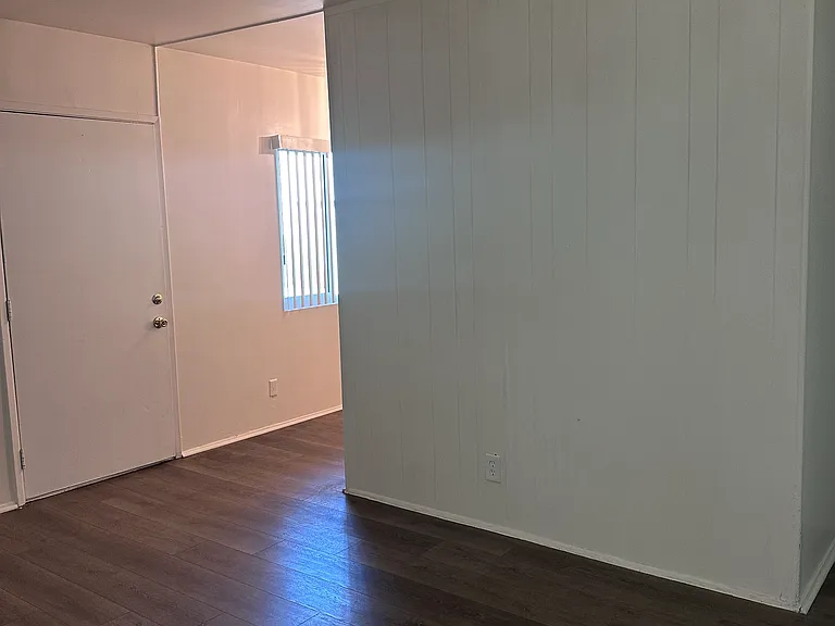 1854 W Valencia Dr #3 — Photo 5