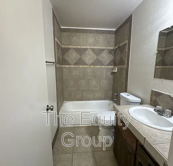 1873 Emma Lee Ln — Photo 16
