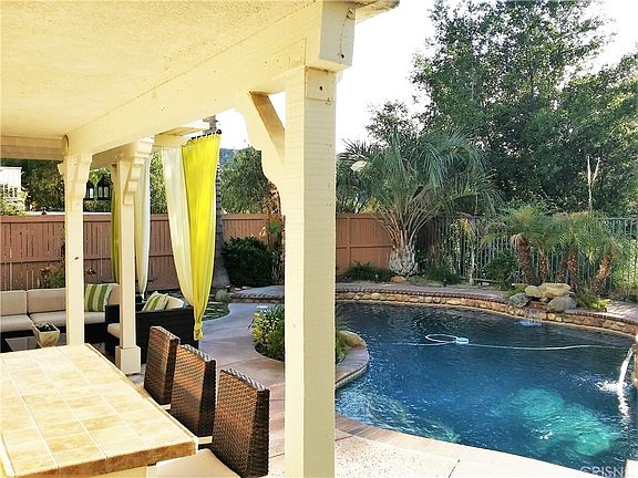 4th image of 26517 Cardinal Dr