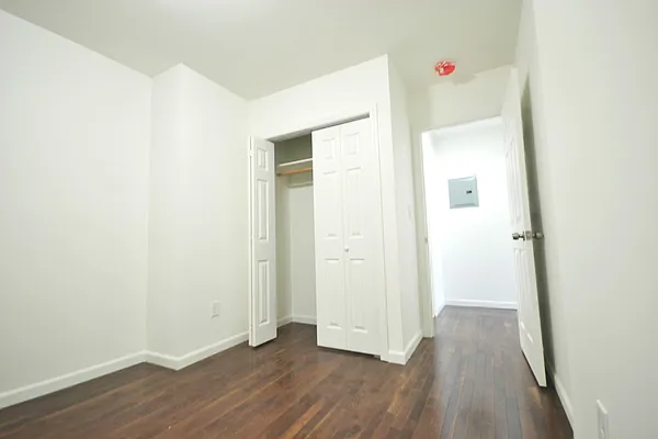 Rented by Bold New York | media 5