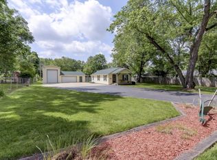 1535 W Kenwood Ct, Decatur, IL 62526