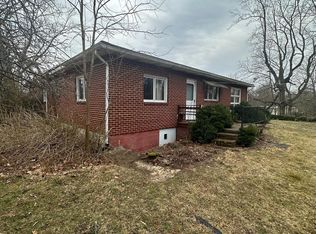 11537 Forge Hill Rd, Orrstown, PA 17244