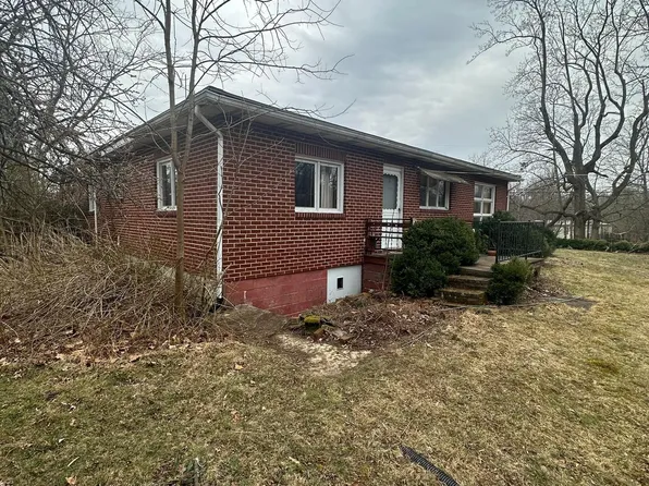 11537 Forge Hill Rd, Orrstown, PA 17244