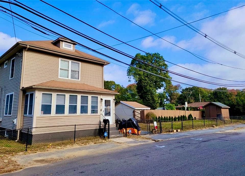 29 Wayne St, Warwick, RI 02889 Zillow