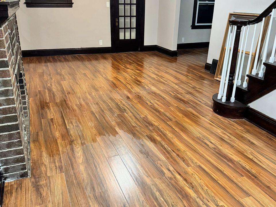 2nd image of 5323 Clement Ave