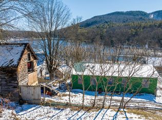 74 Bay Rd, Lake Luzerne, NY 12846