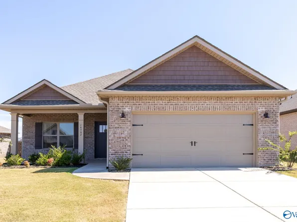14542 Willow Rose Ln, Athens, AL 35613