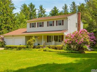 2300 Grand Ave, Mattituck, NY 11952