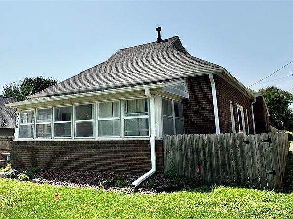 2nd image of 740 9th St