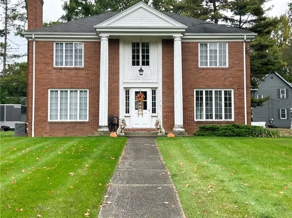 2517 Coblentz Dr, Youngstown, OH 44514