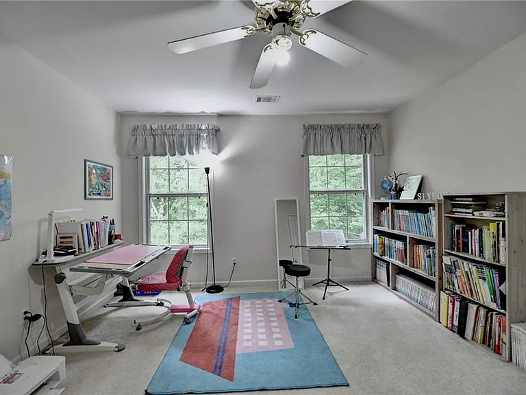2172 Woodbriar Dr — Photo 36