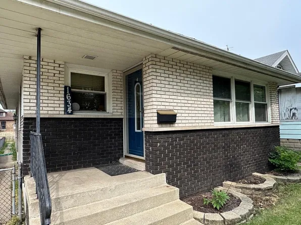 1634 Lake Ave, Whiting, IN 46394