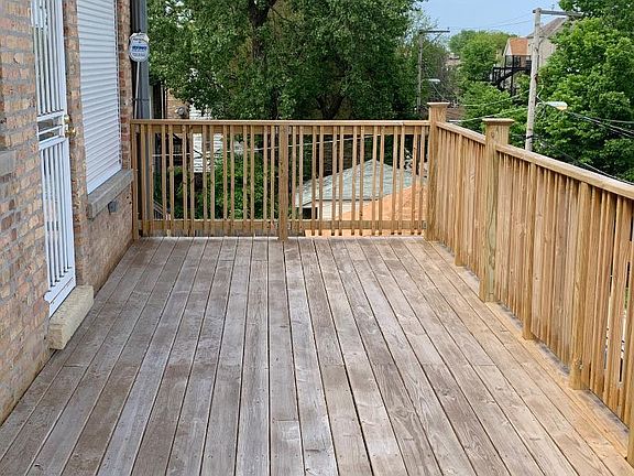4th image of 6647 S Maryland Ave APT 2W