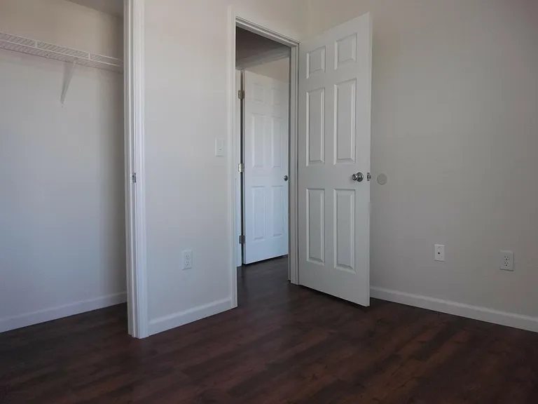 4190 Otter Creek Dr — Photo 13