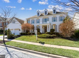 606 Oak Knoll Ter, Rockville, MD