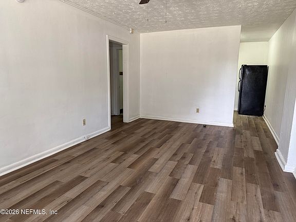 5th image of 7428/7430 GRANT Avenue