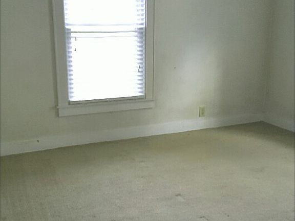 4th image of 502 Wing Ave