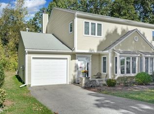 55 Oakwood Ln UNIT 55, Worcester, MA 01604