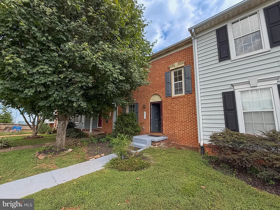 672 Ripplebrook Dr