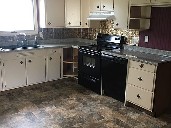 5th image of 1060 College Ave