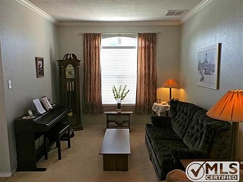 4th image of 10401 Lake Brook Dr
