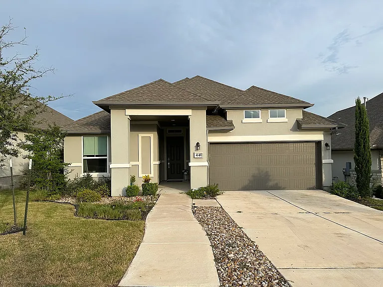 441 Saturnia Dr — Photo 2