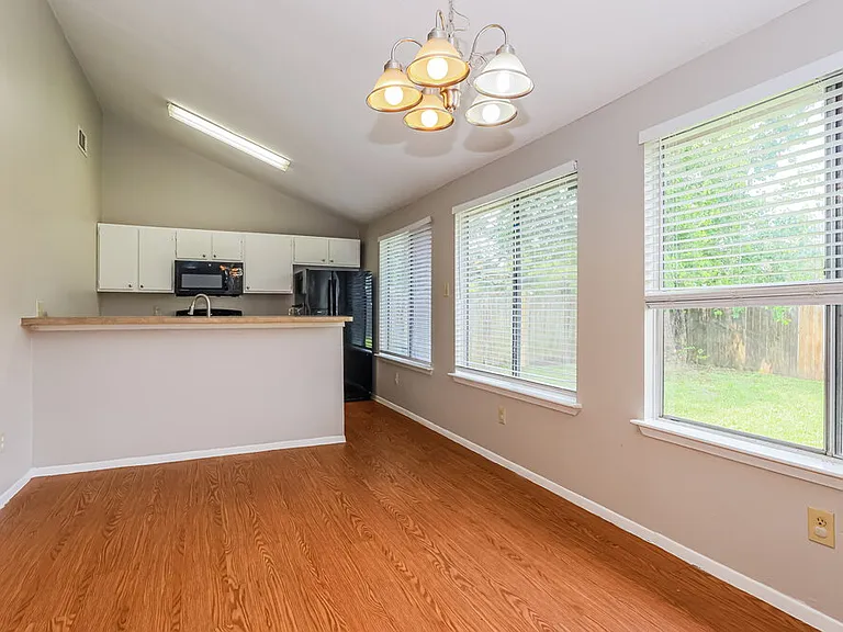 12627 Day Hollow Ln — Photo 6