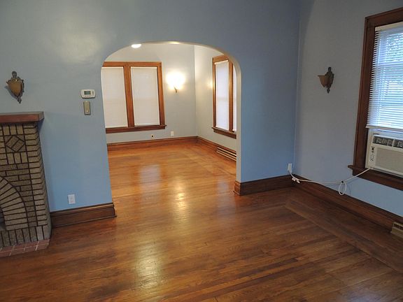 5th image of 748 Millsdale St
