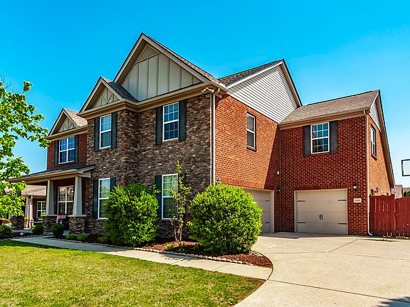 2nd image of 1006 Abberley Cir
