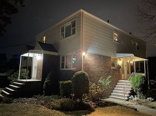 14354 249th St, Rosedale, NY 11422