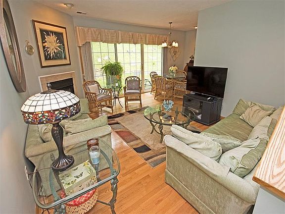4th image of 35 New London Ln