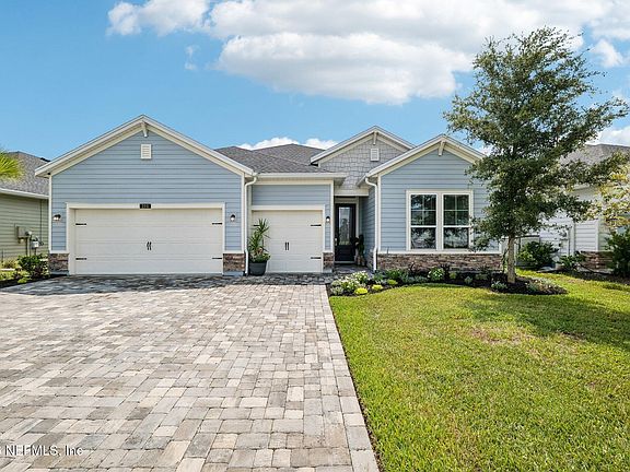 3rd image of 251 COUNTRY FERN Drive