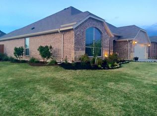 501 Firethorn Ct, Burleson, TX 76028