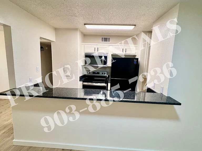 201 W Spence St #6-A — Photo 4