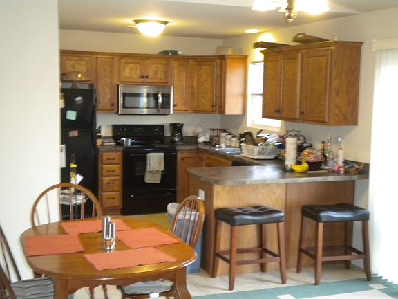 3rd image of 2408 Fox Sparrow Ct