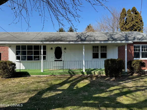 405 Shambach St, Middleburg, PA 17842