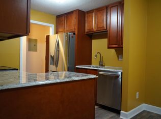 36 Woodland Dr, Cromwell, CT 06416