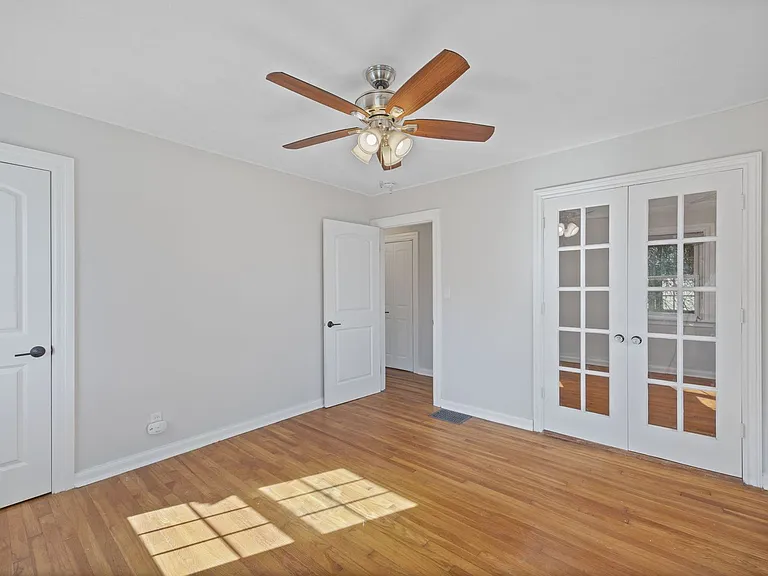 1377 Collinsdale Ave — Photo 14